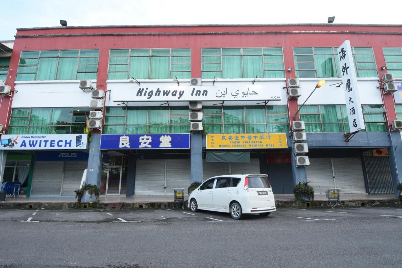 오요 89642 하이웨이 인 호텔 Mukah 외부 사진